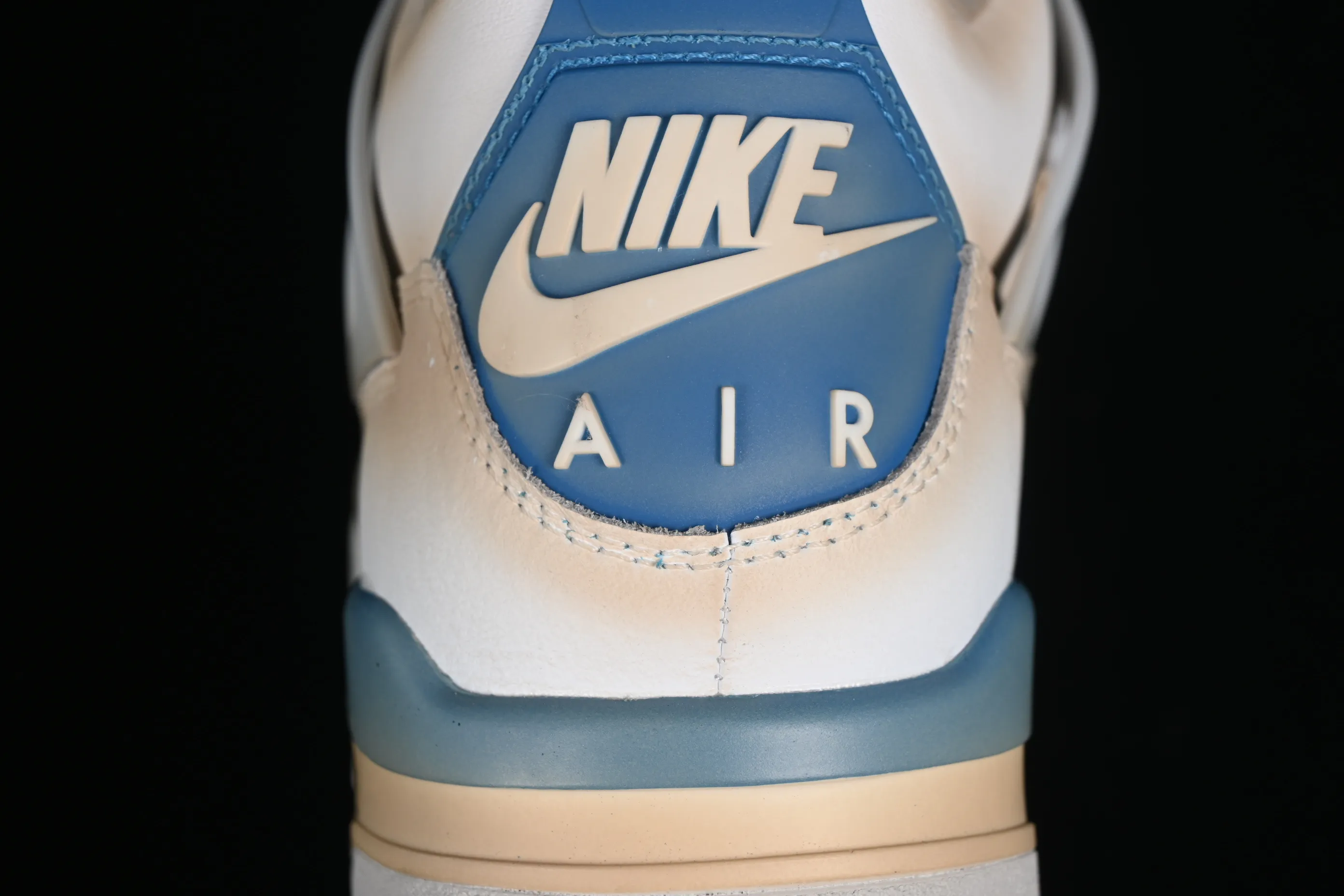 All categories Air Jordan Jordan series basketball shoes Air Jordan 4 Water Arrow x Jordan Air Jordan 4 Retro AJ4 Joe 4 Water Arrow joint model basketball shoes 308797-105